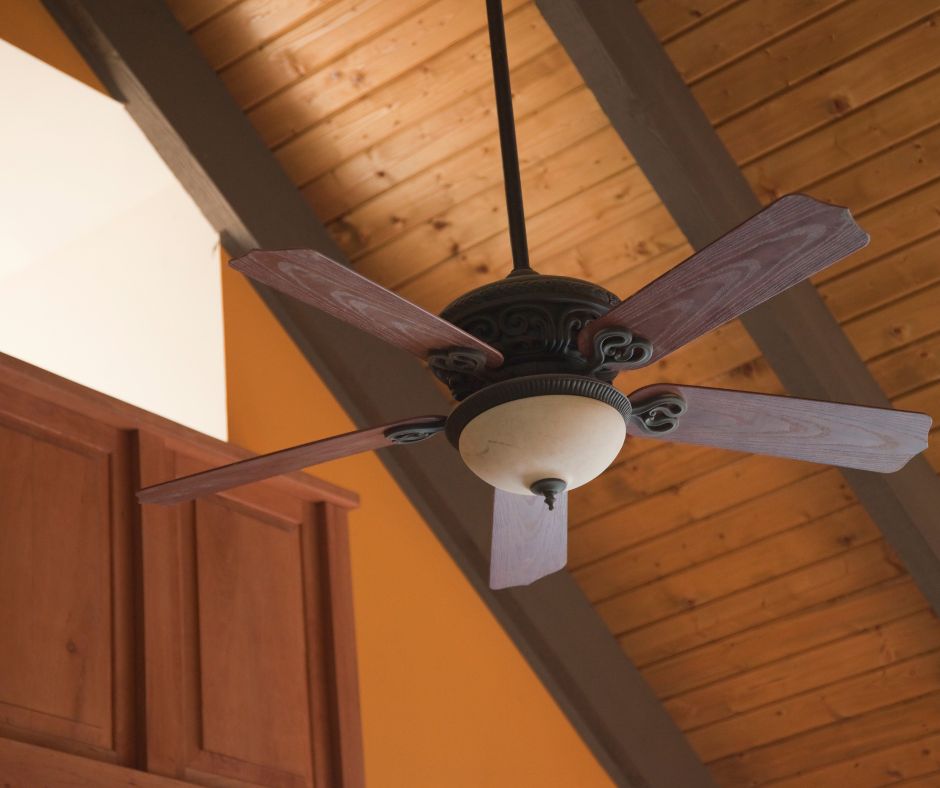 Which Direction to Turn Your Ceiling Fan in the Winter
